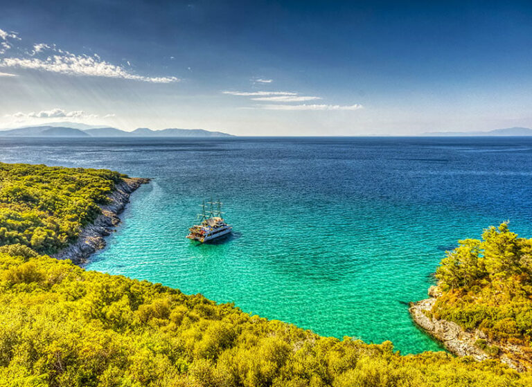 Ege'nin Vazgeçilmez Tatil Rotası: Kuşadası'nda Gezilecek Yerler ...