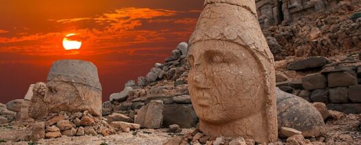 Türkiye’de gün batımının en güzel izlendiği yerler: Adıyaman, Nemrut Dağı’nda gün batımı