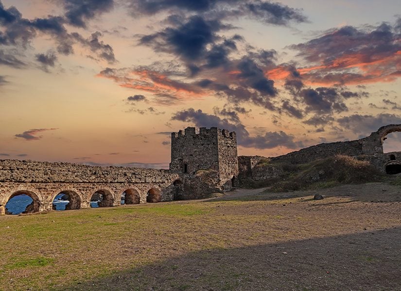 rumeli feneri kalesi sarıyerde gezilecek yerler