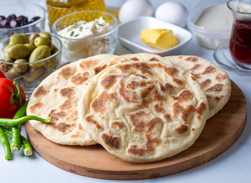 çorumda ne yenir mayalı ekmek bazlama