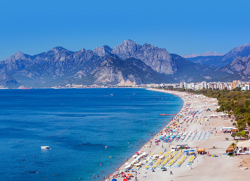 konyaaltı halk plajı antalya popüler plajları denize girilecek yerler