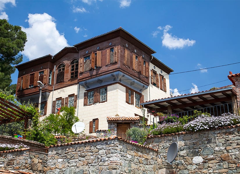 abdullah efendi konağı balıkesir altınoluk gezilecek yerler