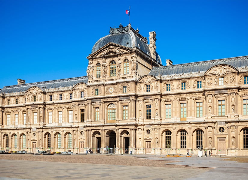 louvre müzesi tarihçesi mimarisi